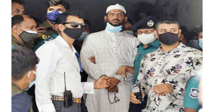 নারায়ণগঞ্জ আদালতে মুখোমুখি মামুনুল হক ও ঝর্ণা নারায়ণগঞ্জ আদালতে মুখোমুখি মামুনুল হক ও ঝর্ণা