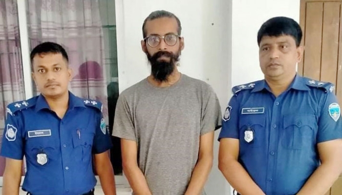 ফেসবুকে ‘ইসলামবিরোধী’ পোস্ট, যুবকের ৭ দিনের রিমান্ড চায় পুলিশ ফেসবুকে ‘ইসলামবিরোধী’ পোস্ট, যুবকের ৭ দিনের রিমান্ড চায় পুলিশ
