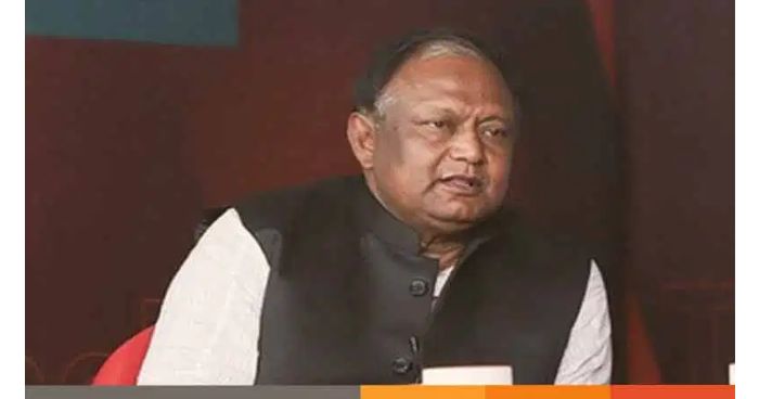 ক্যানসার রোগীদের পাশে এগিয়ে এলেন, বাণিজ্যমন্ত্রী টিপু মুনশি ক্যানসার রোগীদের পাশে এগিয়ে এলেন, বাণিজ্যমন্ত্রী টিপু মুনশি