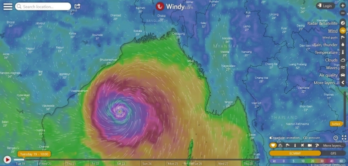 ঘূর্ণিঝড় আম্ফানে মহাবিপদ সংকেত আসতে পারে