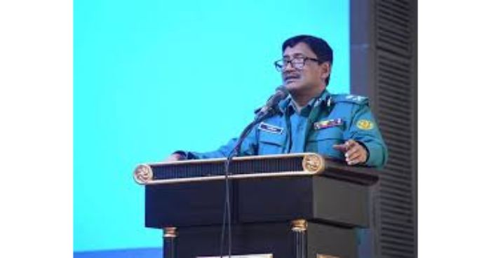 মাদকসেবীদের জায়গা পুলিশ বাহিনীতে হবে না মাদকসেবীদের জায়গা পুলিশ বাহিনীতে হবে না