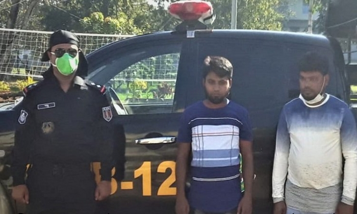 কুষ্টিয়ায় ইয়াবাসহ গ্রেফতার ২ কুষ্টিয়ায় ইয়াবাসহ গ্রেফতার ২