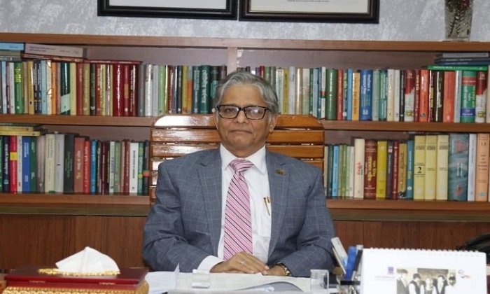 ‘চ’ ইউনিট বাতিল নয়, বিশেষ ব্যবস্থার কথা বলা হয়েছে: ঢাবি ভিসি ‘চ’ ইউনিট বাতিল নয়, বিশেষ ব্যবস্থার কথা বলা হয়েছে: ঢাবি ভিসি