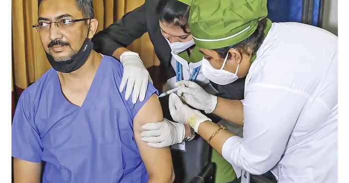 করোনার টিকা এক বছরেই হতে পারে অকার্যকর