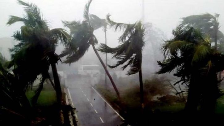 দেশের ৬ বিভাগে ঝড়-বৃষ্টির পূর্বাভাস দেশের ৬ বিভাগে ঝড়-বৃষ্টির পূর্বাভাস