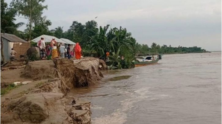 আবারও বাড়ছে যমুনার পানি, সিরাজগঞ্জে ফের বন্যার আশঙ্কা আবারও বাড়ছে যমুনার পানি, সিরাজগঞ্জে ফের বন্যার আশঙ্কা