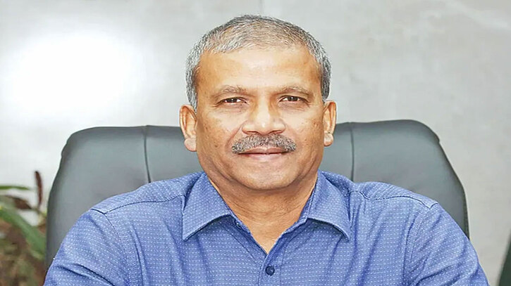 বিদেশে কর্মী পাঠানোর প্রক্রিয়ায় জটিলতা দুর্নীতির সুযোগ তৈরির জন্য: আসিফ নজরুল