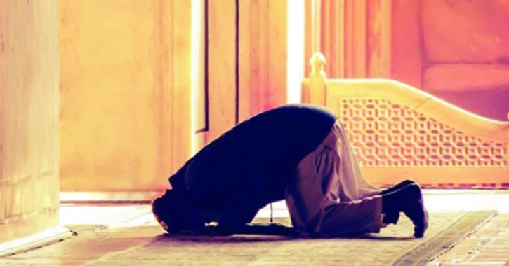 নামাজ পড়ার ফজিলত ও না পড়ার ক্ষতি