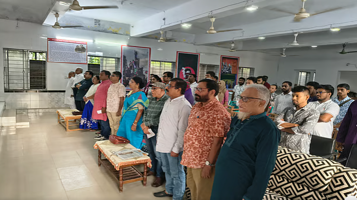 শিক্ষকদের মর্যাদা নিশ্চিতের আহ্বান যশোরের সুধী সমাবেশে শিক্ষকদের মর্যাদা নিশ্চিতের আহ্বান যশোরের সুধী সমাবেশে