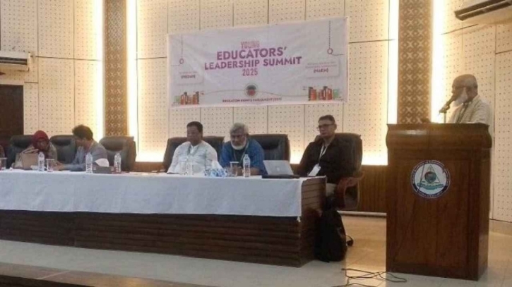 অভিভাবকরা স্কুল বাদ দিয়ে কওমি মাদরাসার দিকে ঝুঁকছেন’ অভিভাবকরা স্কুল বাদ দিয়ে কওমি মাদরাসার দিকে ঝুঁকছেন’