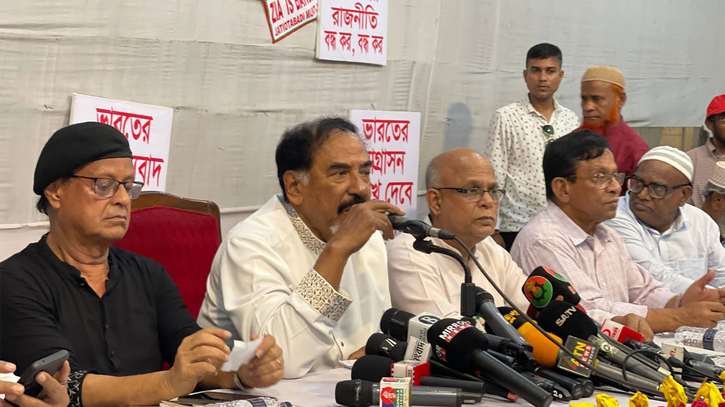 কিছু উপদেষ্টা ও ছাত্ররা ভুল বোঝায়, প্রধান উপদেষ্টা নির্বাচন দিতে চান - হাফিজ উদ্দিন