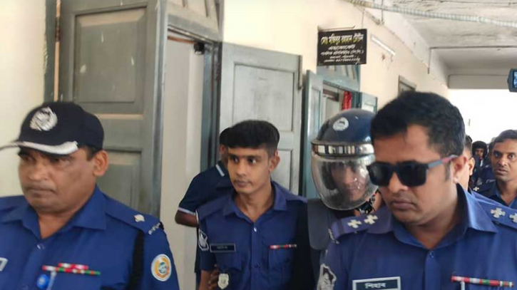 জুলাই শহীদের মেয়েকে দলবেঁধে ধর্ষণ: তিন কিশোর আসামির সাজা জুলাই শহীদের মেয়েকে দলবেঁধে ধর্ষণ: তিন কিশোর আসামির সাজা