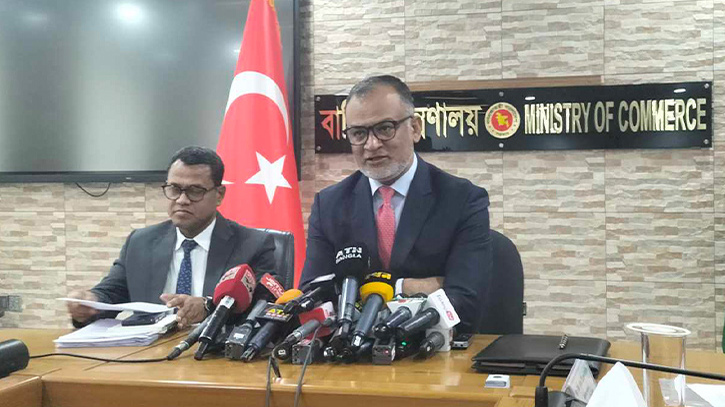 দুর্নীতির কারণে টিসিবির ৩৭ লাখ কার্ড বাতিল: বাণিজ্য উপদেষ্টা দুর্নীতির কারণে টিসিবির ৩৭ লাখ কার্ড বাতিল: বাণিজ্য উপদেষ্টা