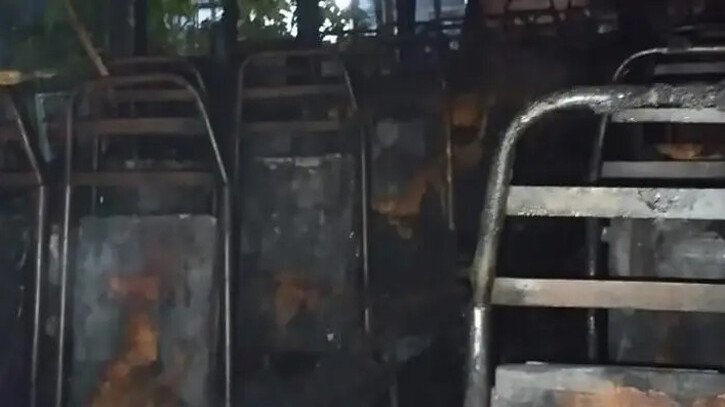 স্কুল-কলেজের ২ ছাত্র বাসে আগুন দিল কার ইন্ধনে, তদন্তে পুলিশ