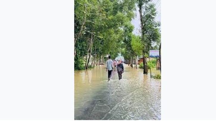 ফেনীতে বন্যায় ১৭ জনের প্রাণহানি ফেনীতে বন্যায় ১৭ জনের প্রাণহানি