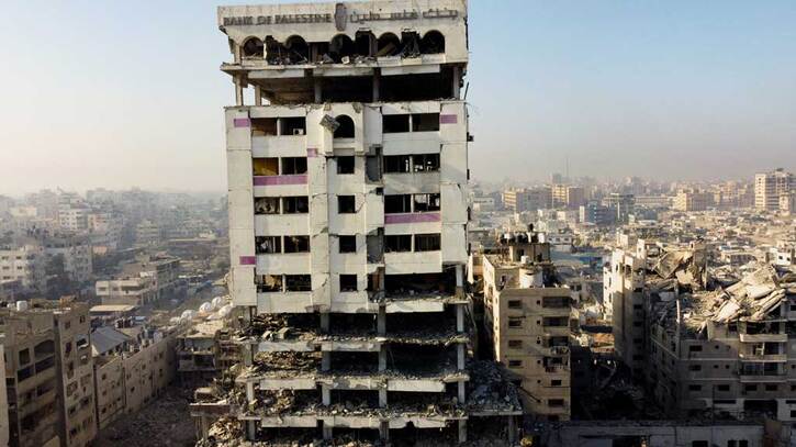 ৩০ ফিলিস্তিনির মৃতদেহ ফেরত দিয়েছে ইসরায়েল, গাজায় ফের হামলা ৩০ ফিলিস্তিনির মৃতদেহ ফেরত দিয়েছে ইসরায়েল, গাজায় ফের হামলা