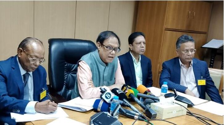 ৬ ব্যাংককে ২২ হাজার ৫০০ কোটি টাকা দেওয়া হয়েছে: গভর্নর ৬ ব্যাংককে ২২ হাজার ৫০০ কোটি টাকা দেওয়া হয়েছে: গভর্নর