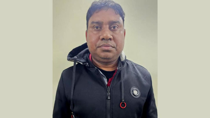 গ্রেপ্তারের পর পালালেন সাবেক ওসি শাহ আলম গ্রেপ্তারের পর পালালেন সাবেক ওসি শাহ আলম