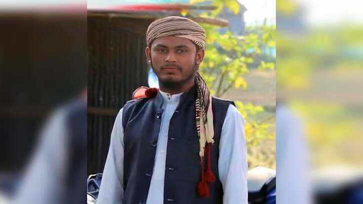 স্ত্রীর জন্য ওষুধ কিনে বাড়ি আর ফেরা হল না শহিদ রাকিবের স্ত্রীর জন্য ওষুধ কিনে বাড়ি আর ফেরা হল না শহিদ রাকিবের