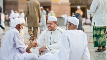 হাসিমুখে কথা বলার ফজিলত-সওয়াব