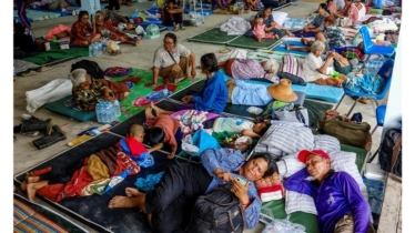 থাই সীমান্ত সংঘর্ষে কম্বোডিয়ায় বাস্তুচ্যুত ৫ লক্ষাধিক মানুষ