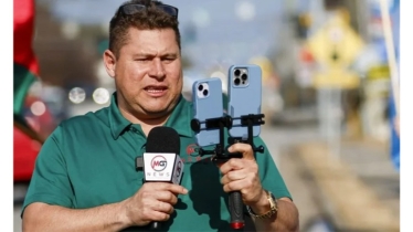 স্পেনে গ্রেফতার সালভাদরের সাংবাদিক