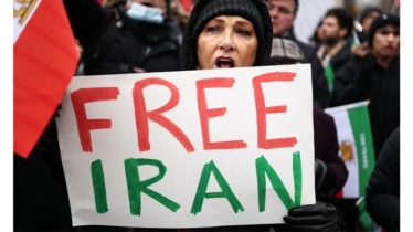 ইরানে স্বল্প সময়ের জন্য সীমিত ইন্টারনেট সেবা চালুর পর ফের বন্ধ