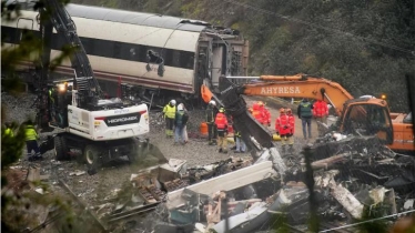 স্পেনে ট্রেন দুর্ঘটনায় মৃতের সংখ্যা বেড়ে ৪৫