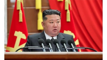 উত্তর কোরিয়ায় ক্ষমতাসীন দলের সম্মেলন উদ্বোধন করলেন কিম জং উন