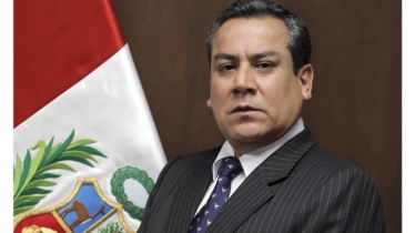 ডেনিস মিরালেসকে পেরুর প্রধানমন্ত্রী নিয়োগ অন্তর্বর্তী প্রেসিডেন্ট