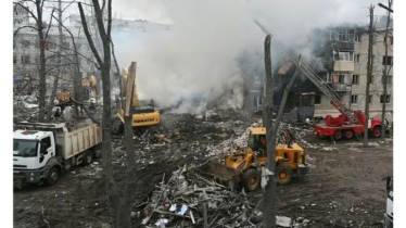 রুশ হামলায় ইউক্রেনে নিহত ১২