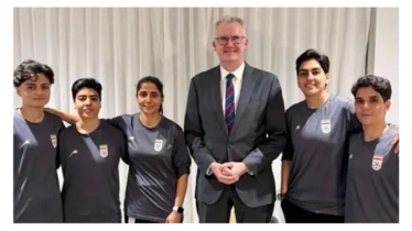 অস্ট্রেলিয়ায় আশ্রয় নিলেন পাঁচ ইরানি নারী ফুটবল খেলোয়াড়