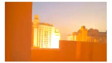 দুবাইয়ের কেন্দ্রে বিস্ফোরণ, আকাশে ধোঁয়ার কুণ্ডলী