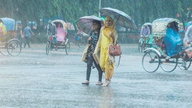 চার বিভাগে ভারী বৃষ্টির পূর্বাভাস, চট্টগ্রামে ভূমিধসের শঙ্কা