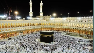 ৩১ ডিসেম্বরের মধ্যে জমা দিতে হবে হজ প্যাকেজের টাকা
