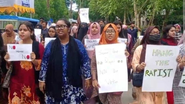 শাবিপ্রবিতে ধর্ষণবিরোধী মশাল মিছিল