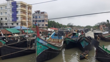 বৈরী আবহাওয়ায় বন্ধ নৌযান, সেন্ট মার্টিনে তীব্র খাদ্যসংকট