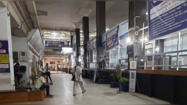 ঈদের আমেজে খুলেছে ব্যাংক