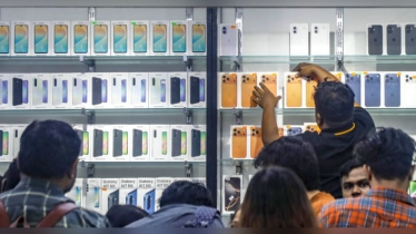 মোবাইল আমদানিতে শুল্ক কমল, দামি স্মার্টফোনে ৫৫০০ টাকা কমার আশা