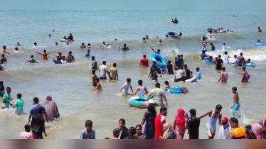 ঈদের ছুটিতে কক্সবাজারে পর্যটকের ঢল, ব্যবসায়ীদের মুখে হাসি