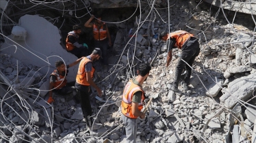 গাজার ধ্বংসস্তূপে একদিনে মিলল ৯৪ জনের দেহাবশেষ