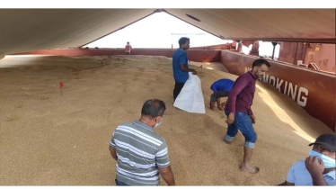 যুক্তরাষ্ট্র থেকে ৬০,৮০২ টন গম চট্টগ্রাম বন্দরে পৌঁছেছে