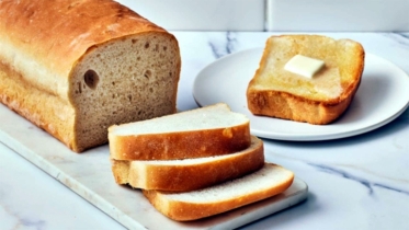 রোজ পাউরুটি খেয়ে শরীরের যে ক্ষতি করছেন