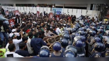 ভারতীয় হাই কমিশনমুখী মিছিল বাড্ডায় আটকে দিল পুলিশ