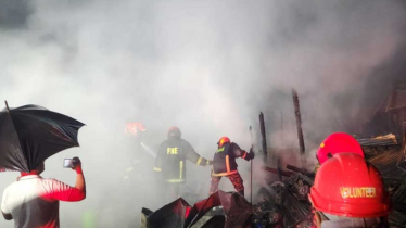 খাগড়াছড়ির মহালছড়ি বাজারে আগুনে পুড়ল ২৩ দোকান