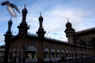 সকালের কাজ-কর্মে বরকত হয়