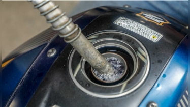 রাইড শেয়ারিং বাইকে দিনে ৫ লিটার তেল দেওয়ার নির্দেশ