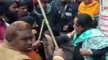 রংপুরে ছিনতাইয়ের অভিযোগে নারীকে খুঁটিতে বেঁধে নির্যাতন