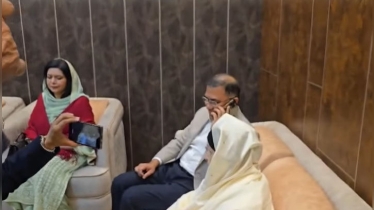 বিমানবন্দর থেকে ইউনূসকে তারেকের ফোন