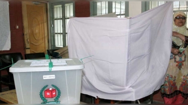 ভোটকেন্দ্রে মোবাইল নেওয়া যাবে, ব্যবহার নয় গোপন কক্ষে